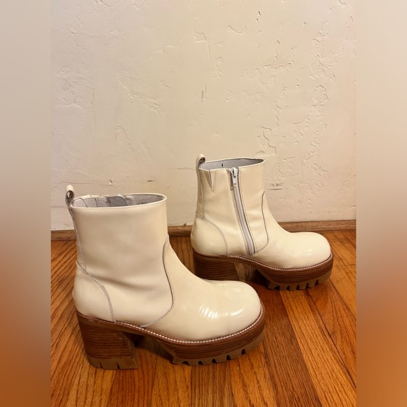 Jeffrey Campbell Quavo boots, size 8.5. CANNOT BE BUNDLED - Picture 6 of 8
